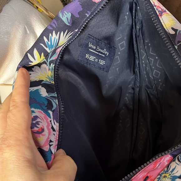Vera Bradley sling bag - Picture 6 of 10